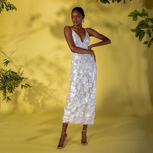 HELSI Norah White/Silver - Plunging Dimensional Floral Sequin Column Gown